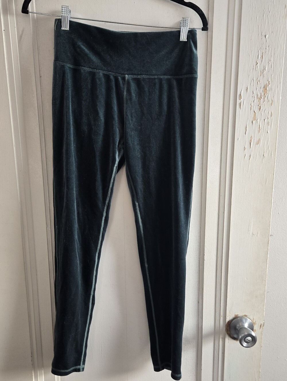 Unbranded No Tag Green Velvet Leggings Fits Like A Small